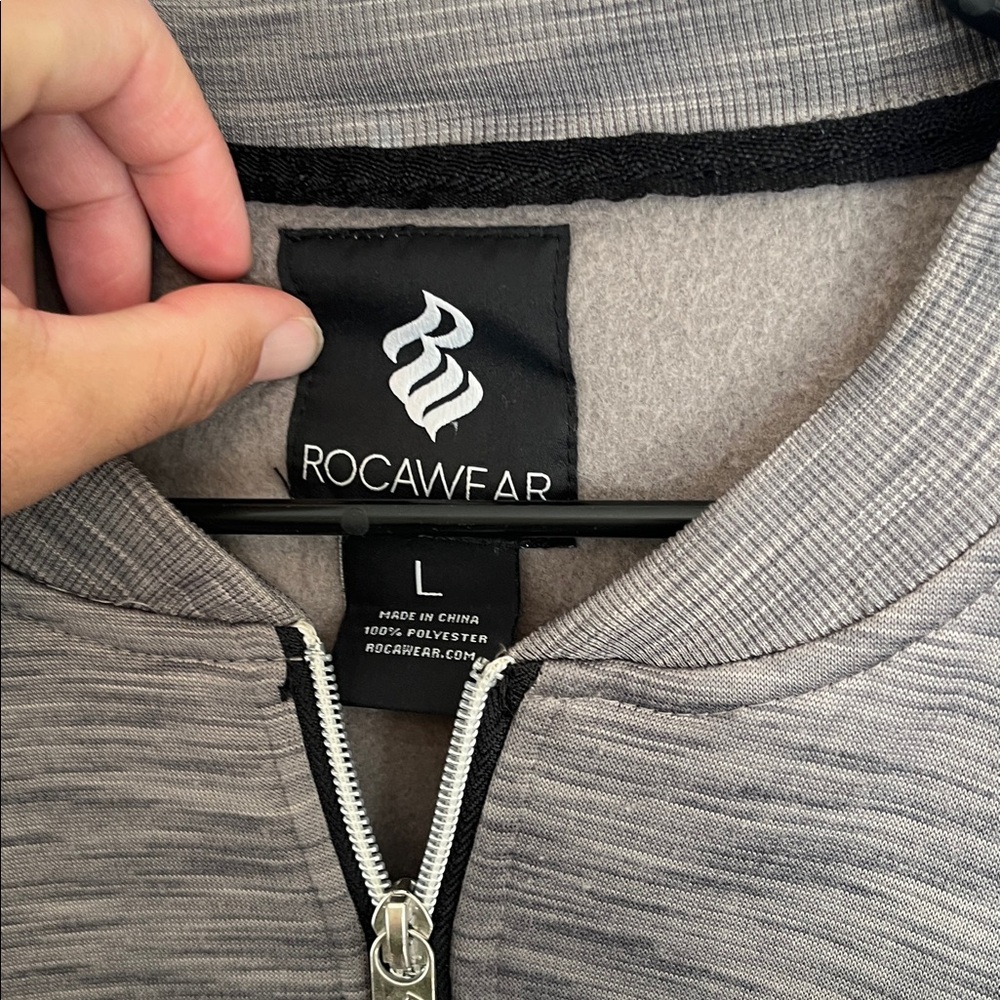 Vintage Rocawear Jacket🔥🔥 - Picture 2 of 3